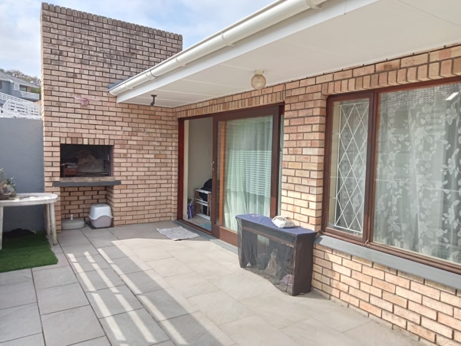 2 Bedroom Property for Sale in Beacon Bay Eastern Cape